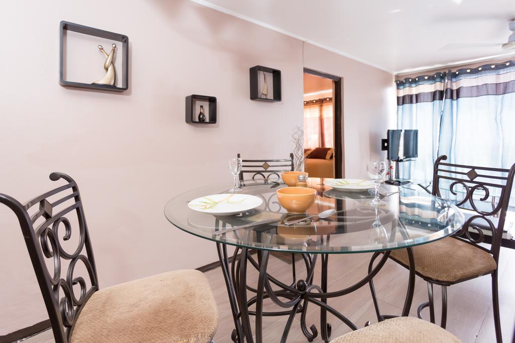 Cozy Accommodations - Dorchester City Line Kingston Eksteriør bilde